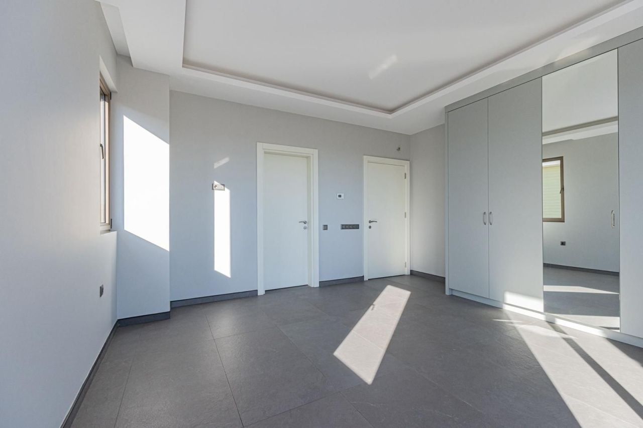 Вилла в Анталии, Турция, 460 м² - фото 17
