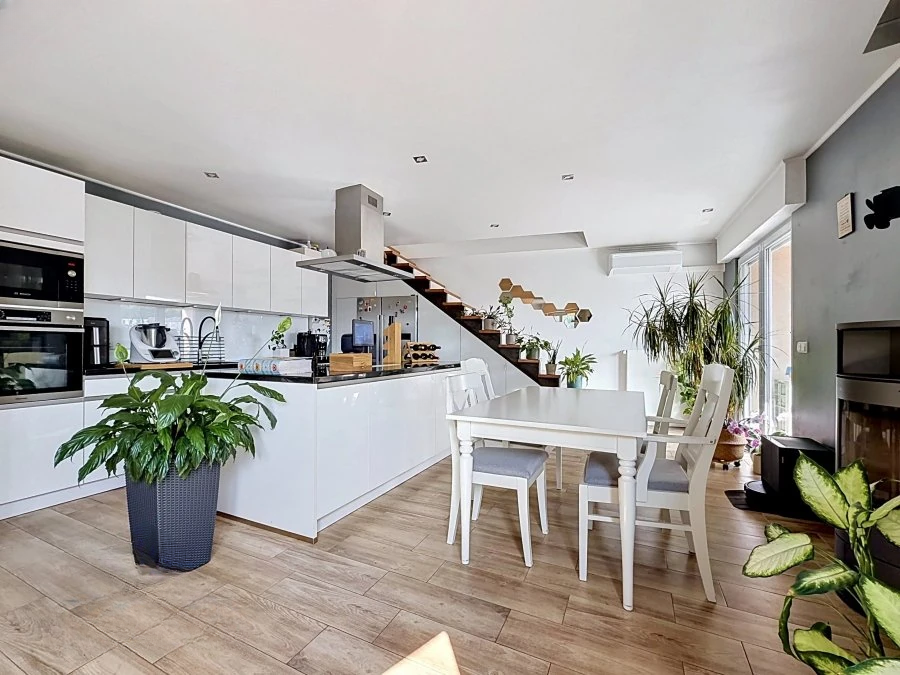 Квартира в Люксембурге, Люксембург, 72 м² - фото 1