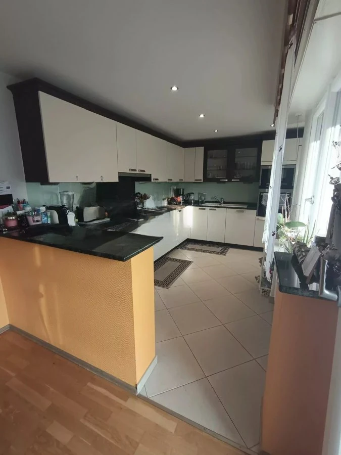 Квартира в Люксембурге, Люксембург, 110 м² - фото 1