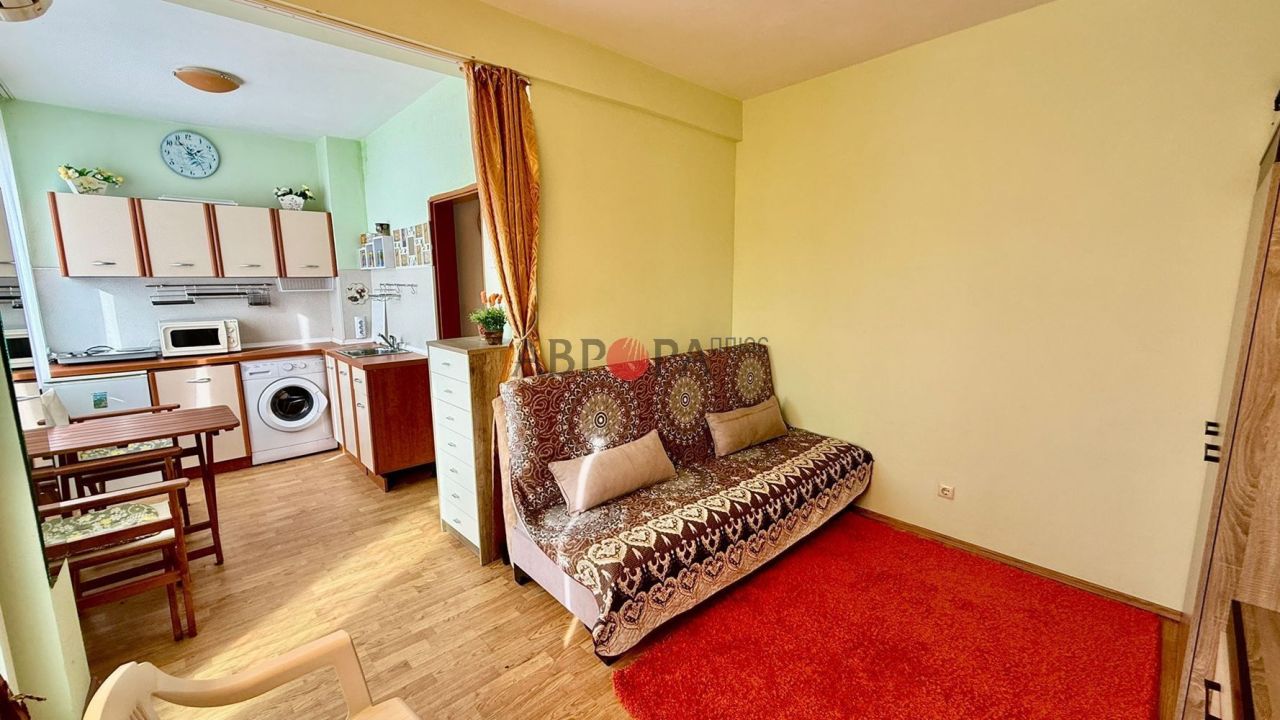 Студия в Царево, Болгария, 32 м² - фото 1