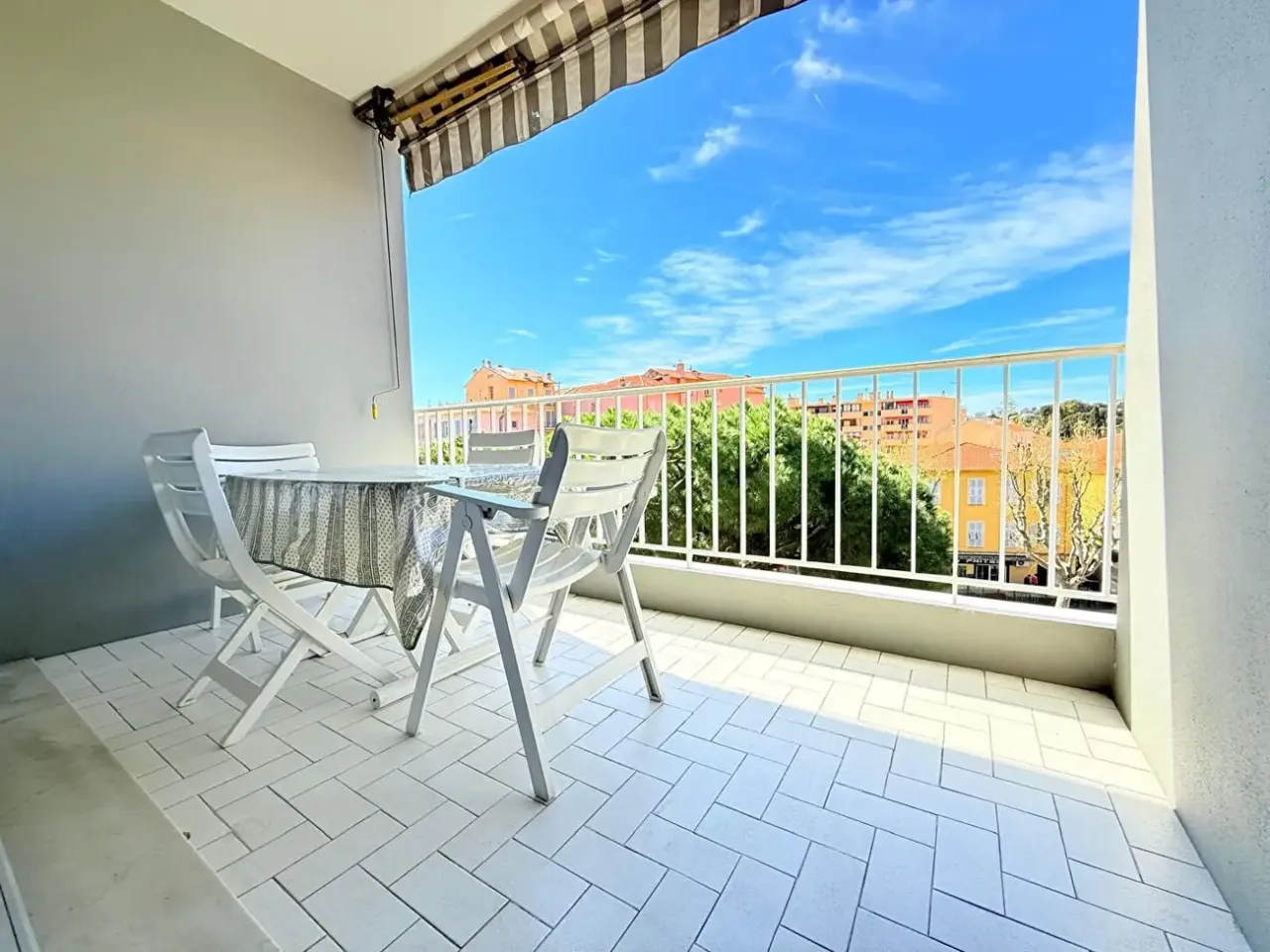 Апартаменты в Ментоне, Франция, 84 м² - фото 4
