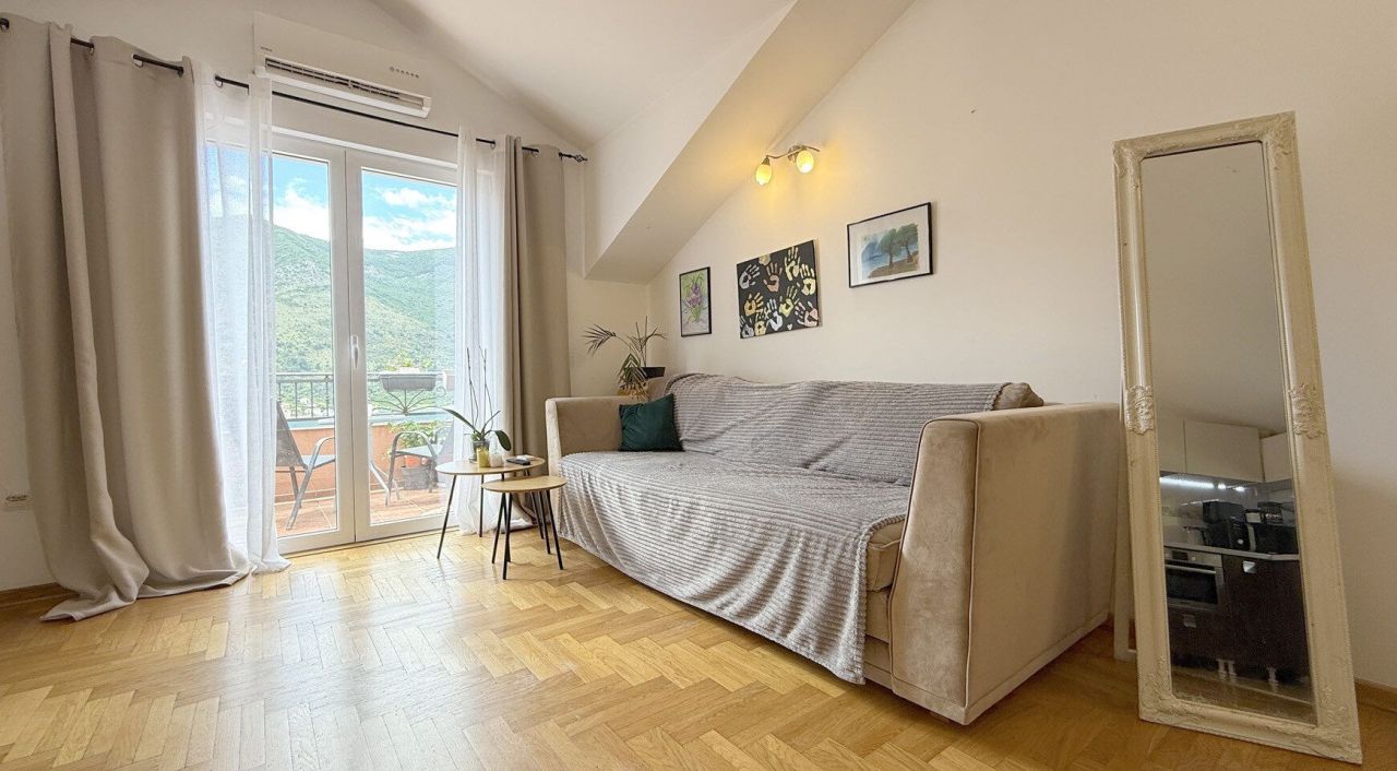 Апартаменты в Доброте, Черногория, 60 м² - фото 11