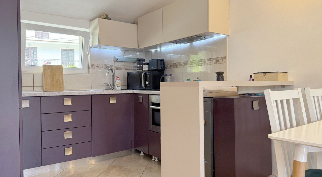 Апартаменты в Доброте, Черногория, 60 м² - фото 14