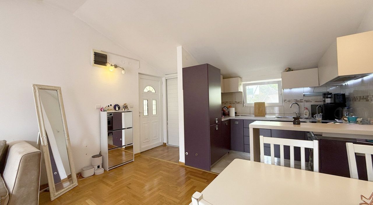 Апартаменты в Доброте, Черногория, 60 м² - фото 16