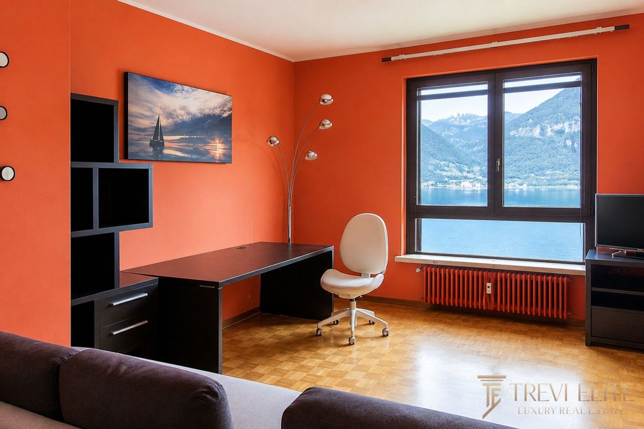 Квартира в Кампионе-д'Италия, Италия, 90 м² - фото 2