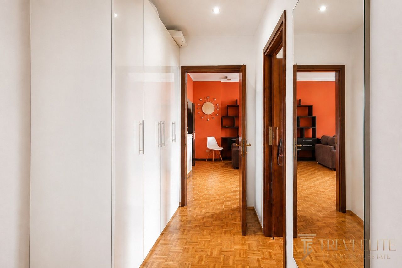 Квартира в Кампионе-д'Италия, Италия, 90 м² - фото 9