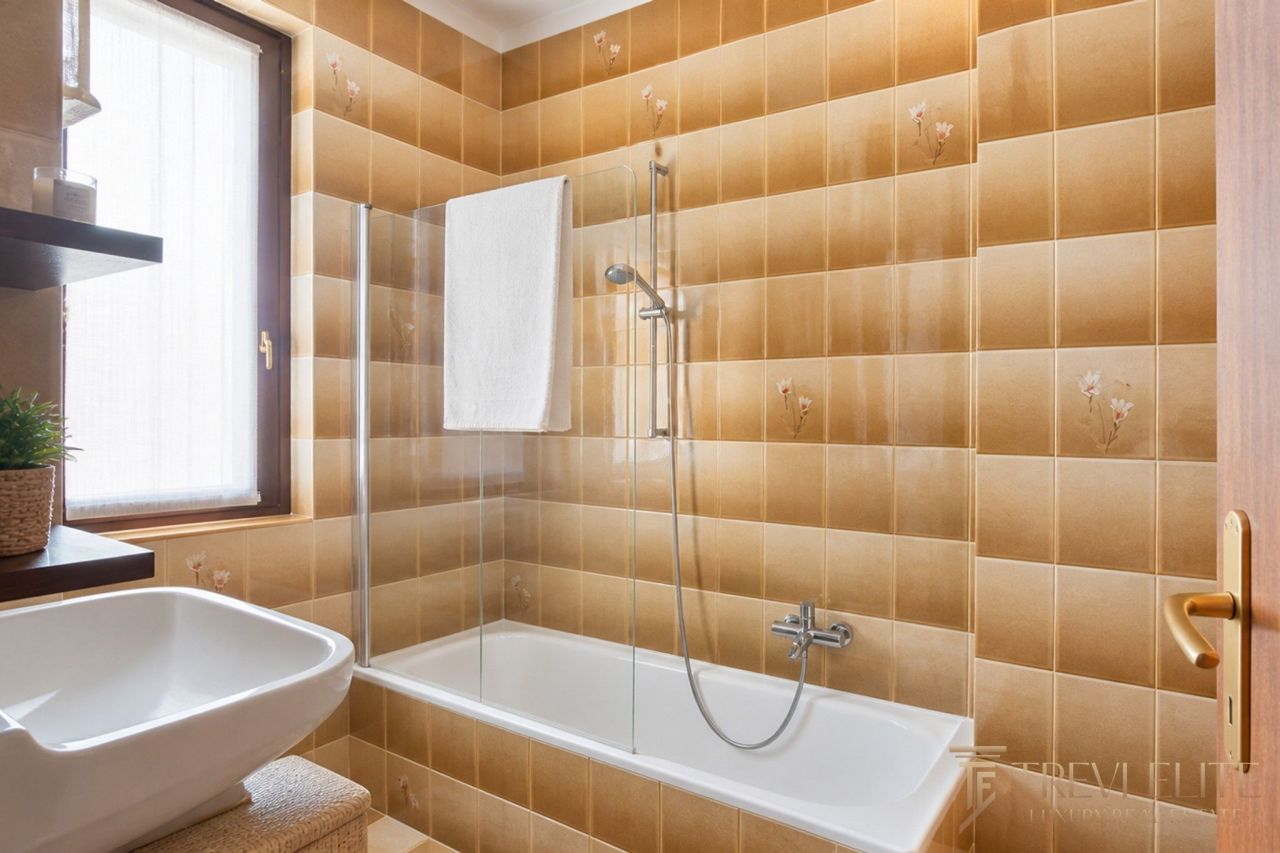 Квартира в Кампионе-д'Италия, Италия, 90 м² - фото 15