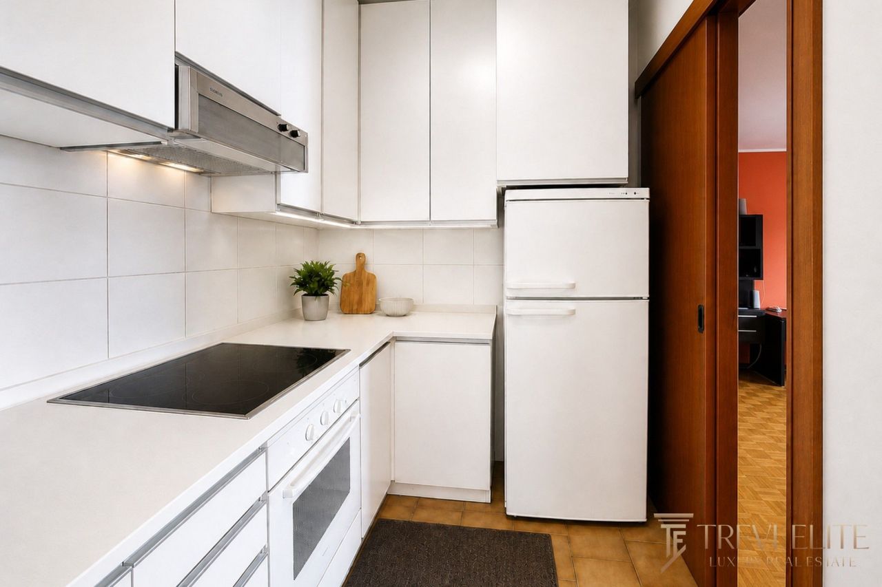 Квартира в Кампионе-д'Италия, Италия, 90 м² - фото 7