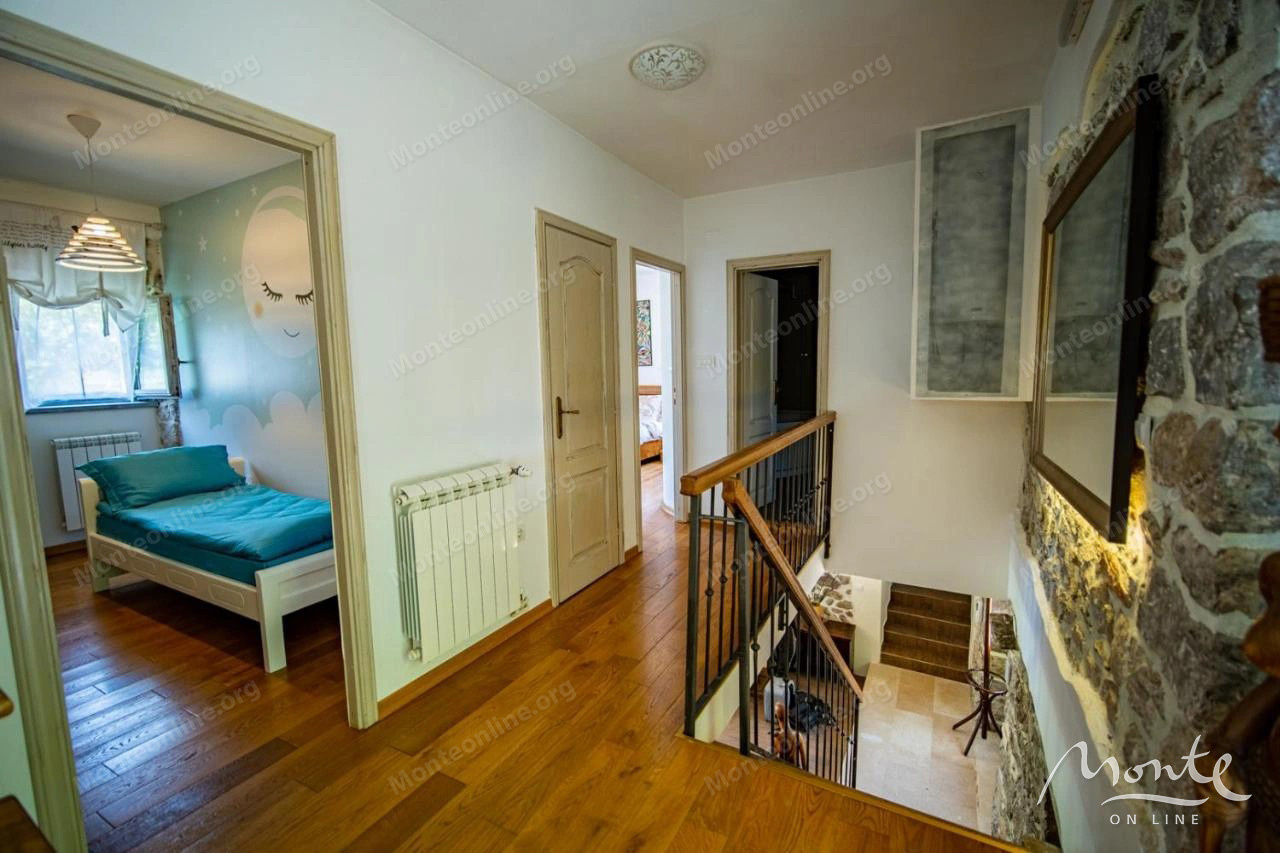 Вилла на полуострове Луштица, Черногория, 150 м² - фото 12
