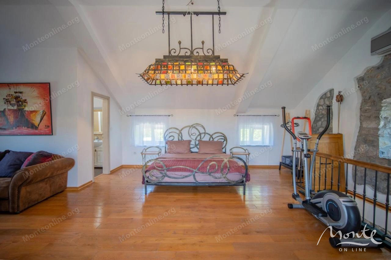 Вилла на полуострове Луштица, Черногория, 150 м² - фото 13