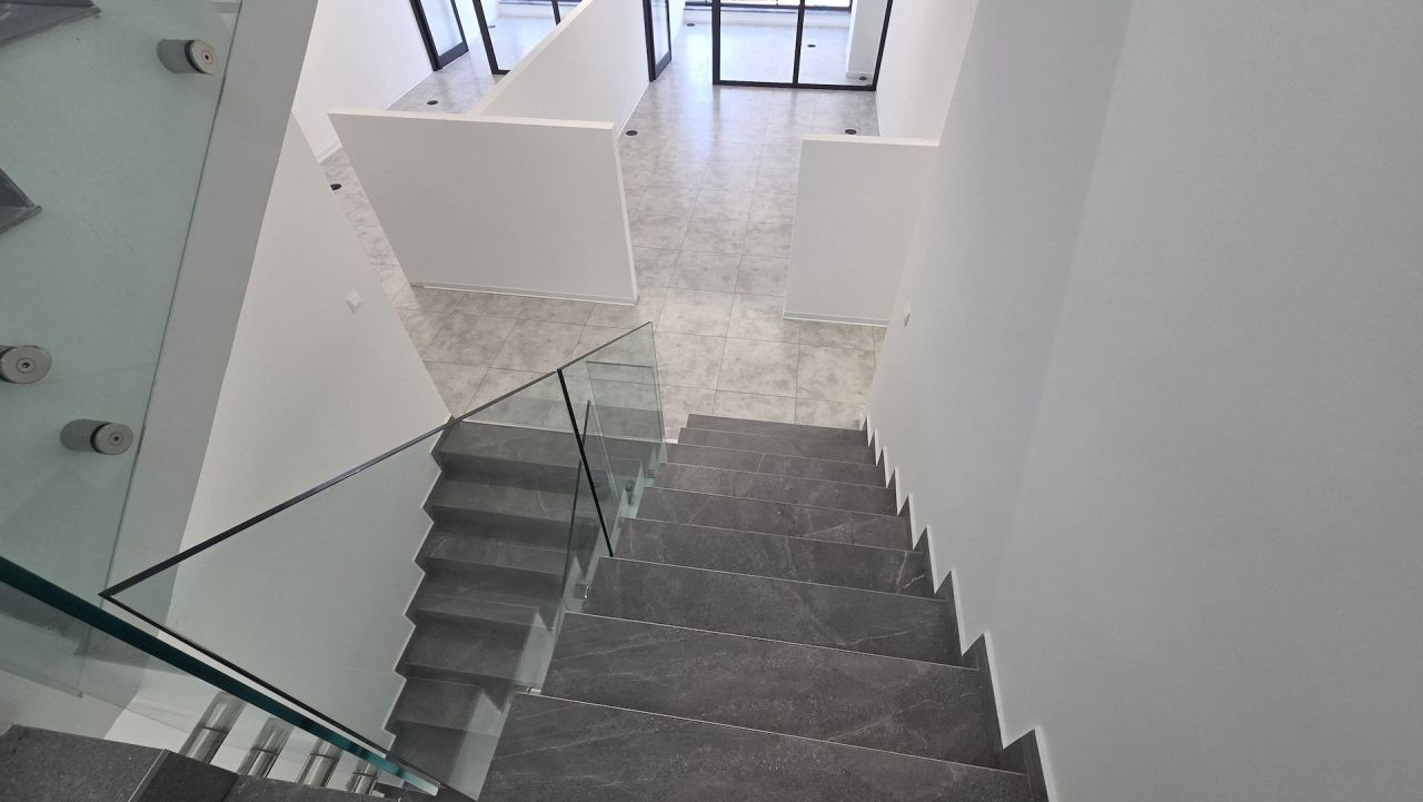 Офис Agios Nicolaos, Кипр, 1 324 м² - фото 9
