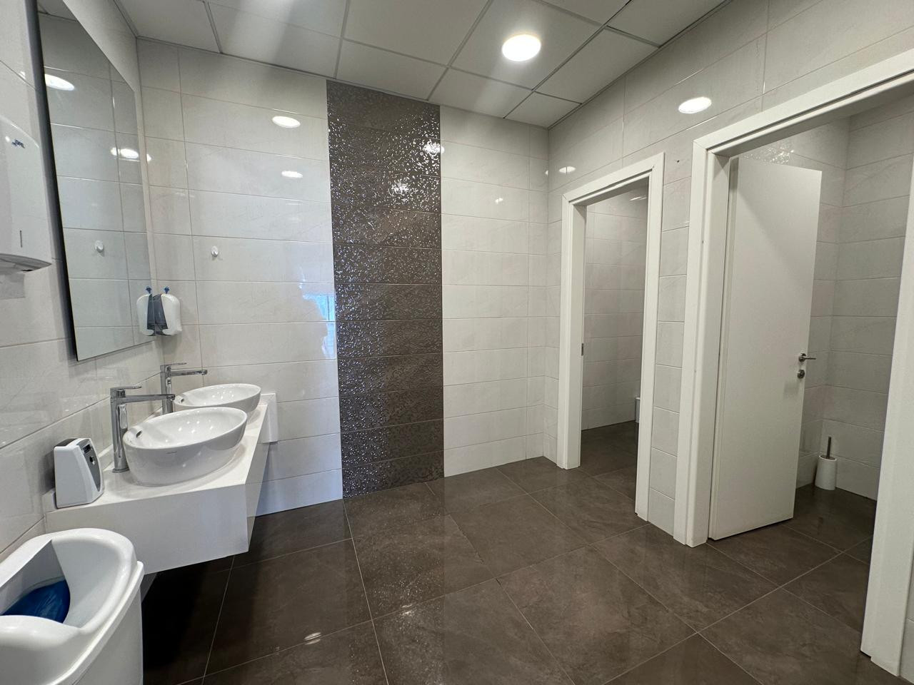Магазин в Айос-Атанасиосе, Кипр, 715 м² - фото 14