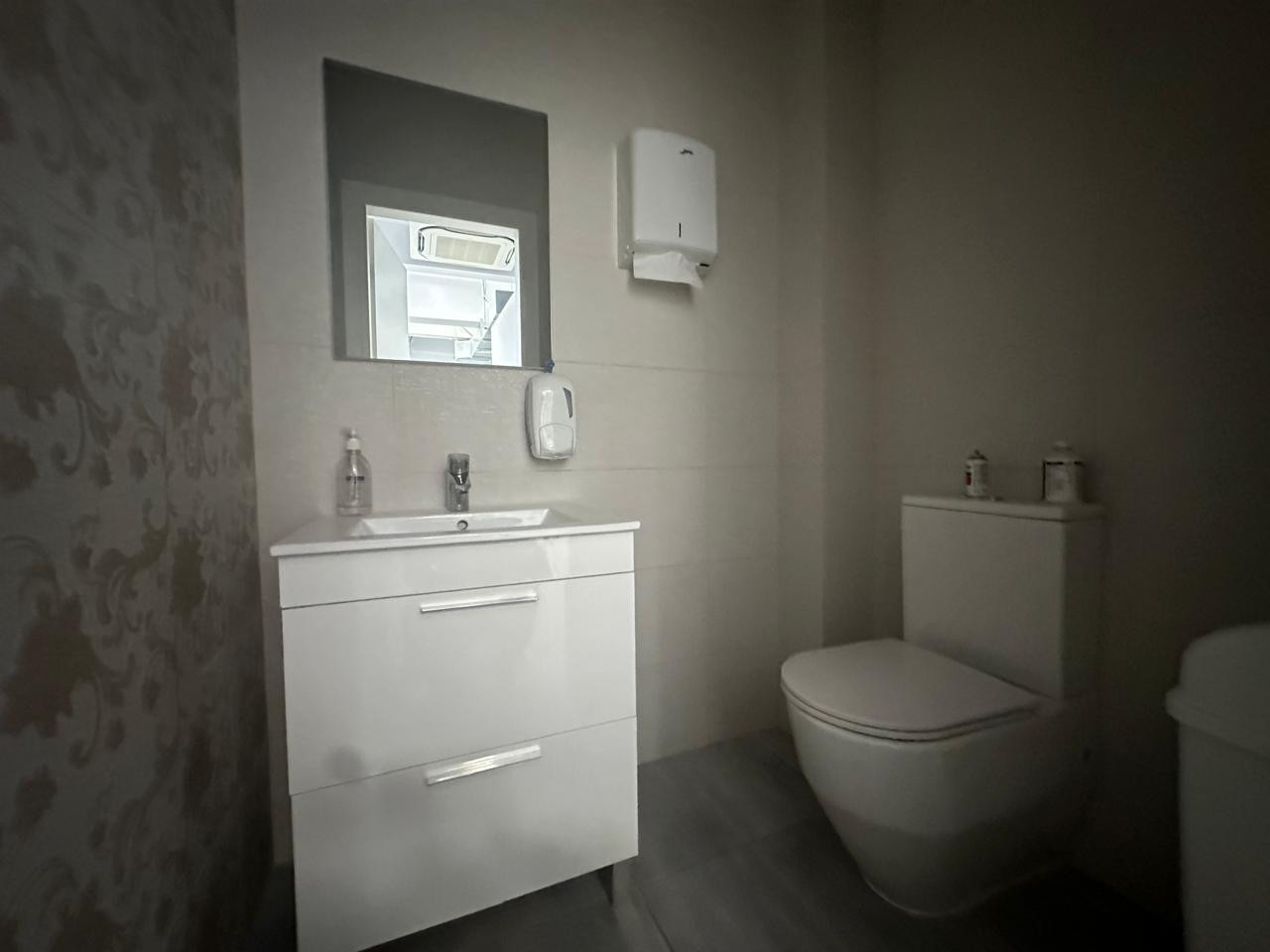 Магазин в Айос-Атанасиосе, Кипр, 715 м² - фото 15