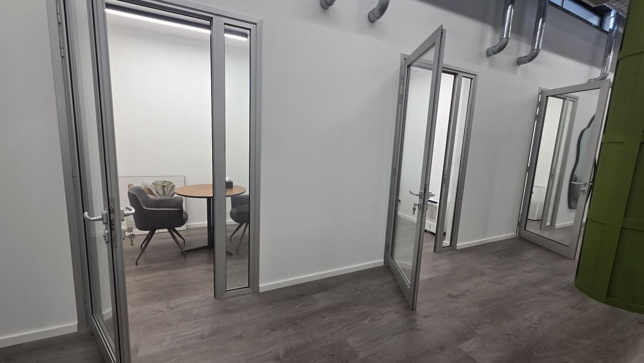 Офис Agios Nicolaos, Кипр, 824 м² - фото 18