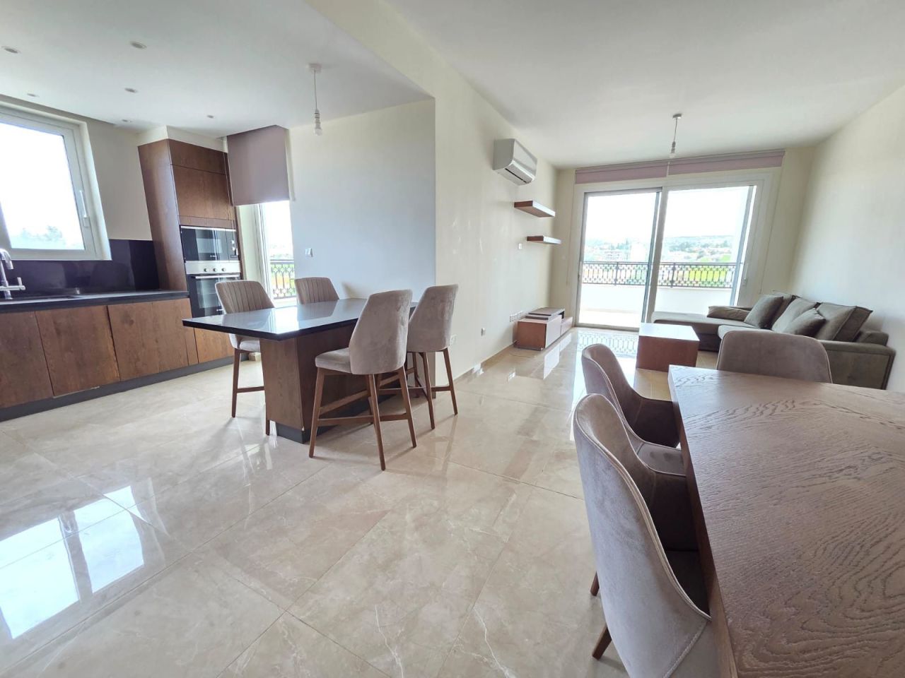 Апартаменты в Като-Полемидии, Кипр, 90 м² - фото 1