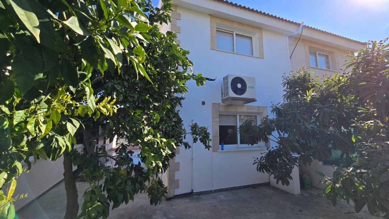 Дом Agios Athanasios - Tourist Area, Кипр, 100 м² - фото 3