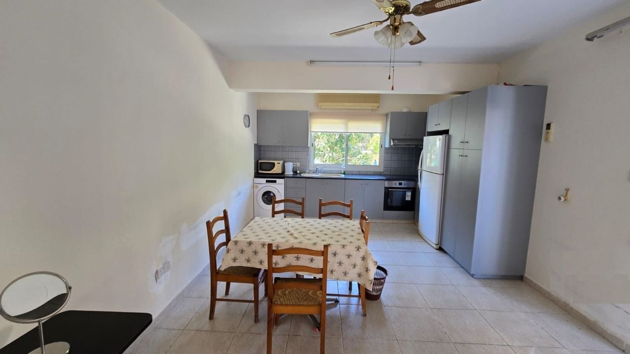 Дом Agios Athanasios - Tourist Area, Кипр, 100 м² - фото 12
