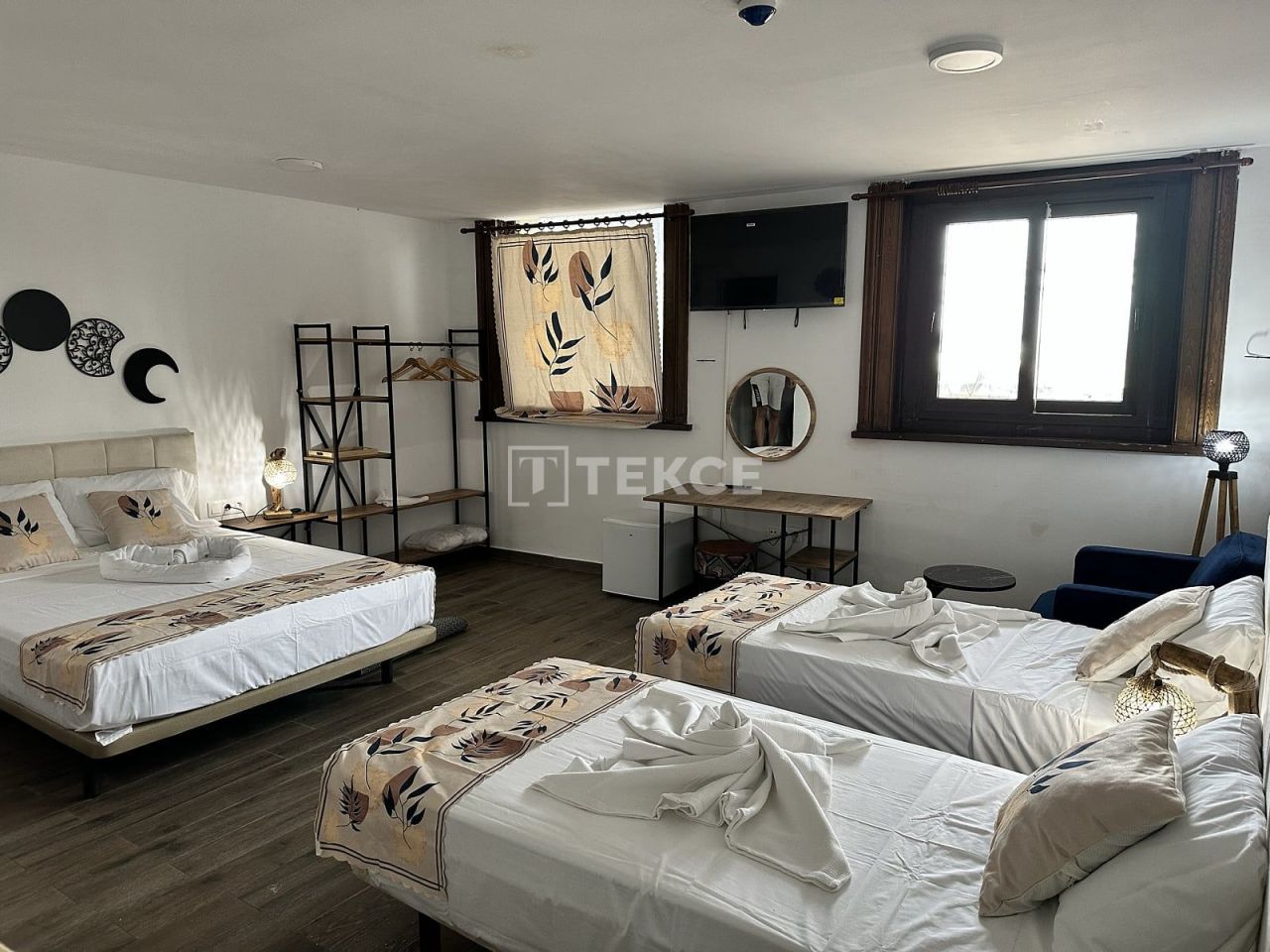 Отель, гостиница в Эль-Масноу, Испания, 676 м² - фото 3
