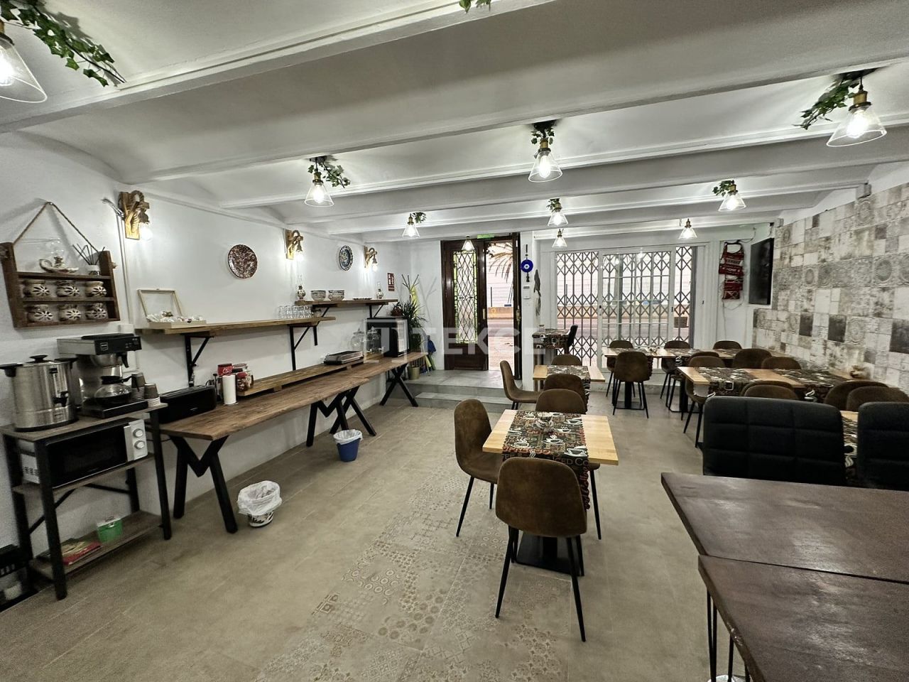Отель, гостиница в Эль-Масноу, Испания, 676 м² - фото 5