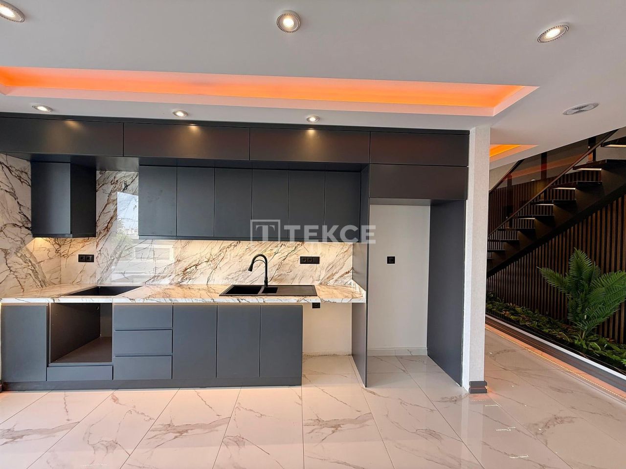Вилла в Алании, Турция, 464 м² - фото 10