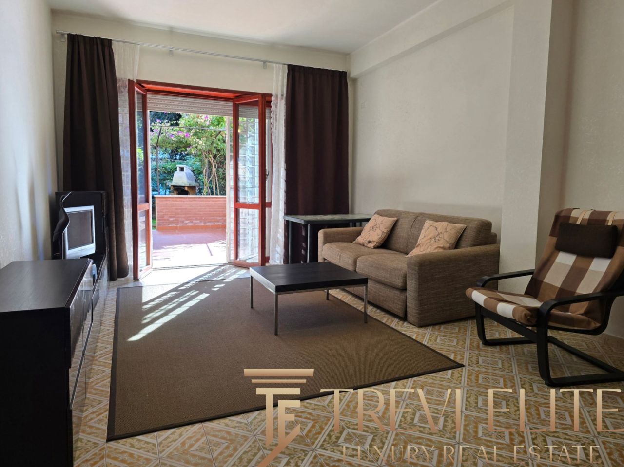 Квартира в Лавинио, Италия, 130 м² - фото 2