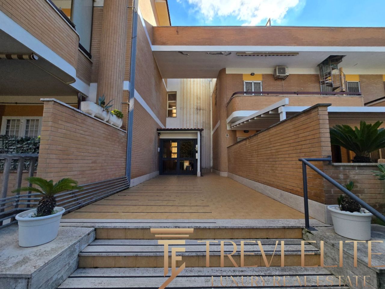 Квартира в Лавинио, Италия, 130 м² - фото 3
