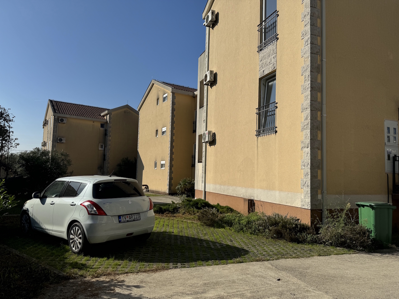 Квартира в Тивате, Черногория, 92 м² - фото 13