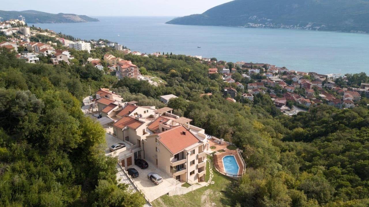 Квартира в Херцег-Нови, Черногория, 43 м² - фото 16