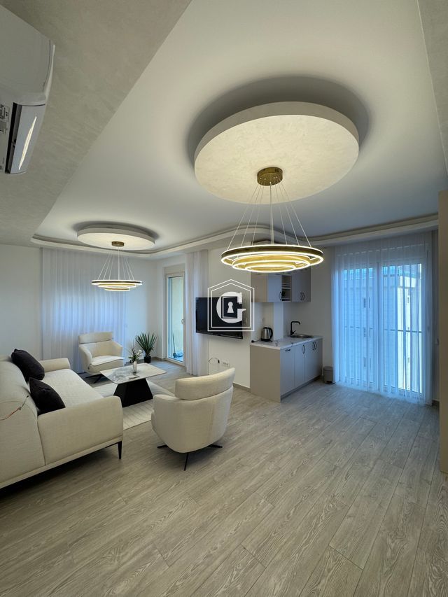 Апартаменты в Бечичи, Черногория, 74 м² - фото 1