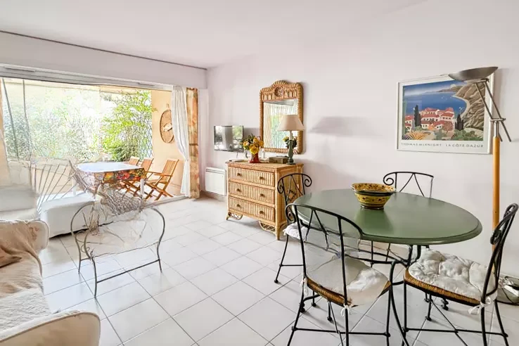 Квартира в Каннах, Франция, 47 м² - фото 1