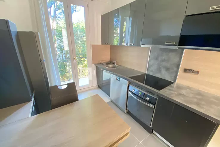 Квартира в Каннах, Франция, 27 м² - фото 1