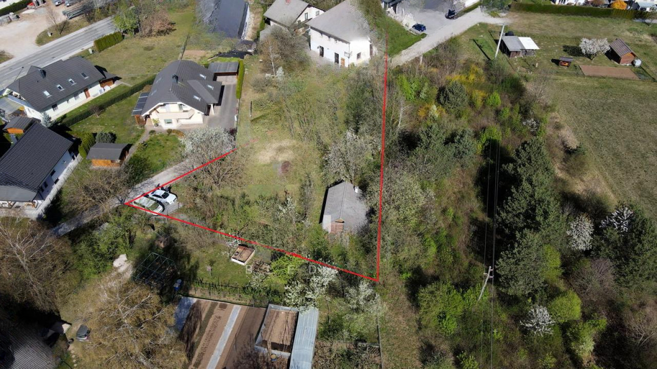 Земля в Анкаране, Словения, 1 197 м² - фото 1