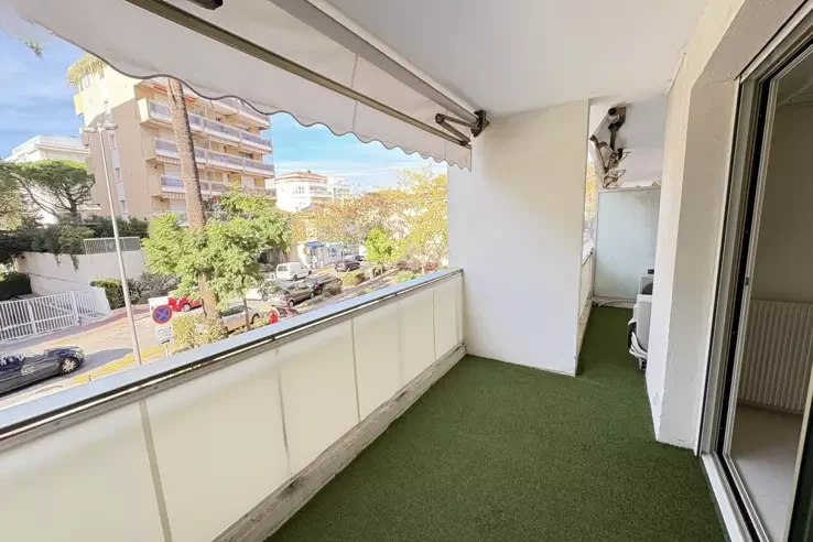 Квартира в Каннах, Франция, 75 м² - фото 1