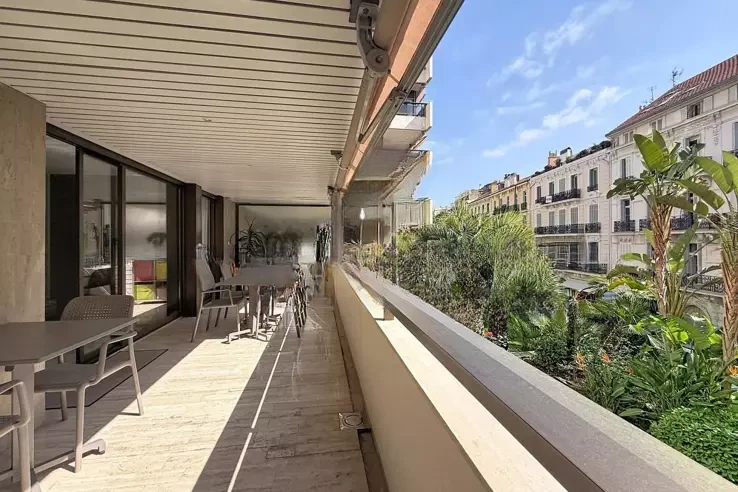 Квартира в Каннах, Франция, 84 м² - фото 1