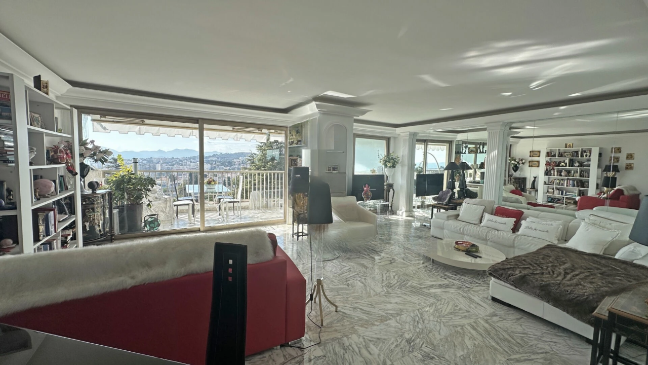 Квартира в Каннах, Франция, 110 м² - фото 2