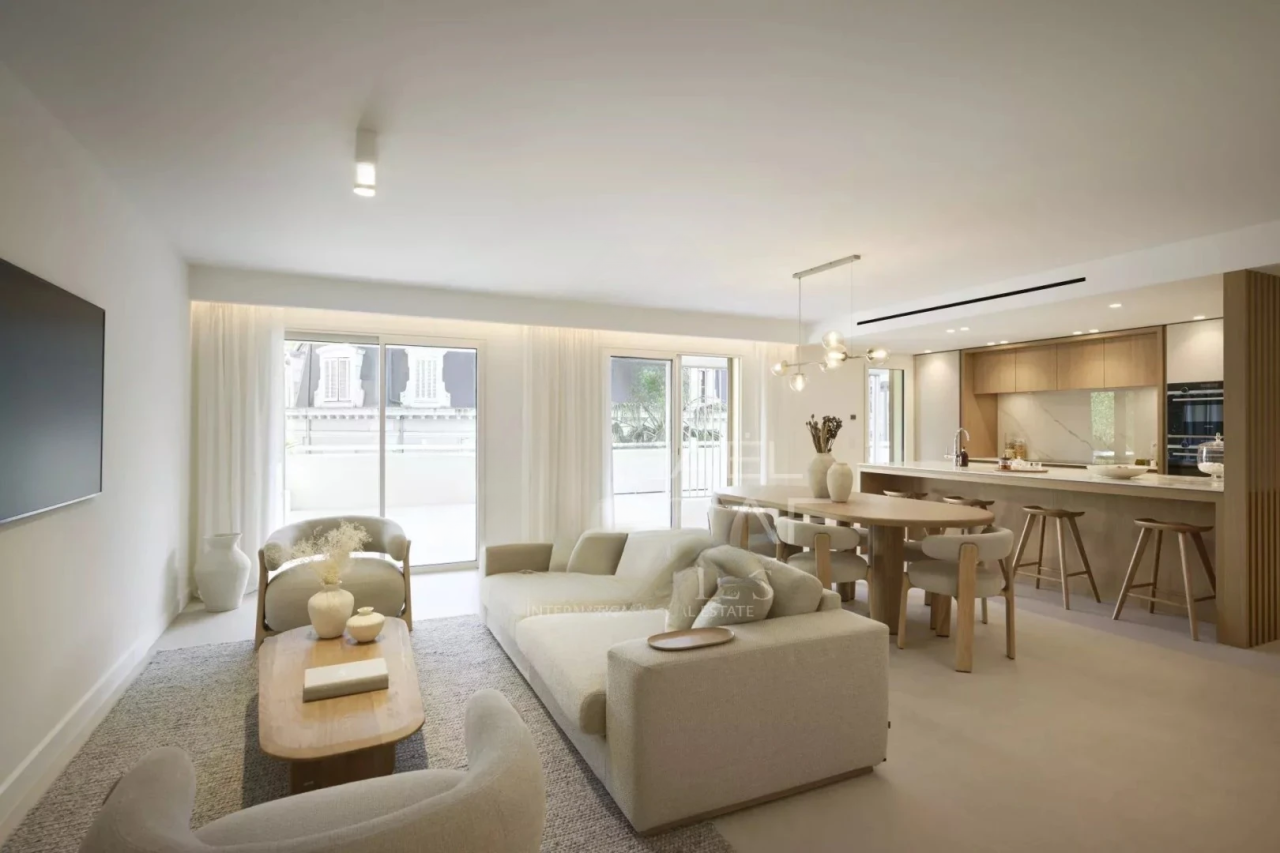 Квартира в Каннах, Франция, 110 м² - фото 2
