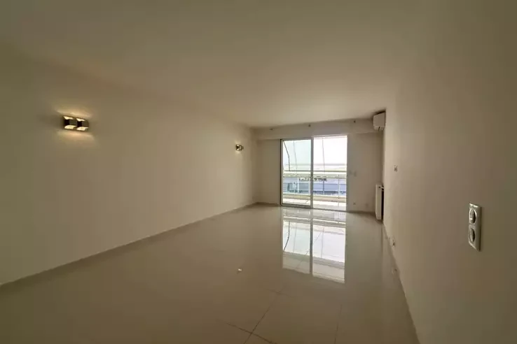 Квартира в Каннах, Франция, 75 м² - фото 2