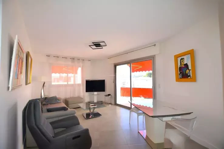 Квартира в Каннах, Франция, 70 м² - фото 2