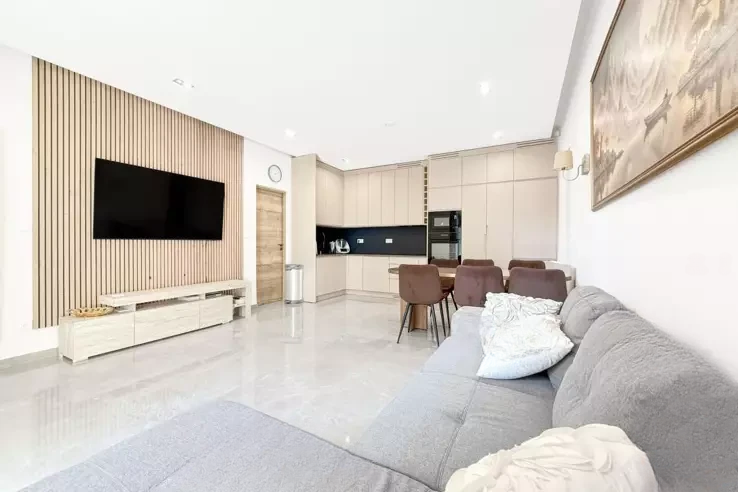 Квартира в Каннах, Франция, 81 м² - фото 2
