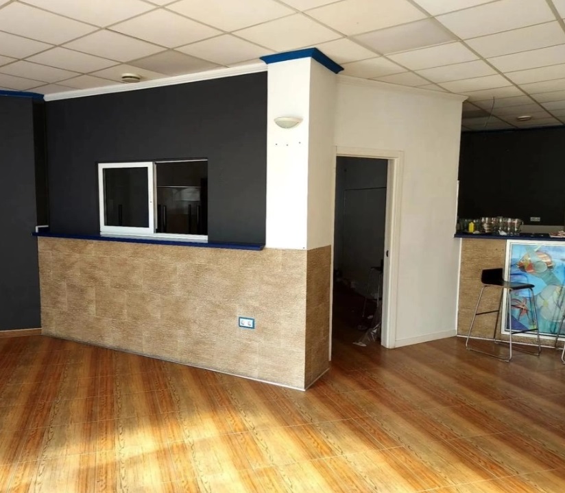 Коммерческая недвижимость в Торревьехе, Испания, 170 м² - фото 11