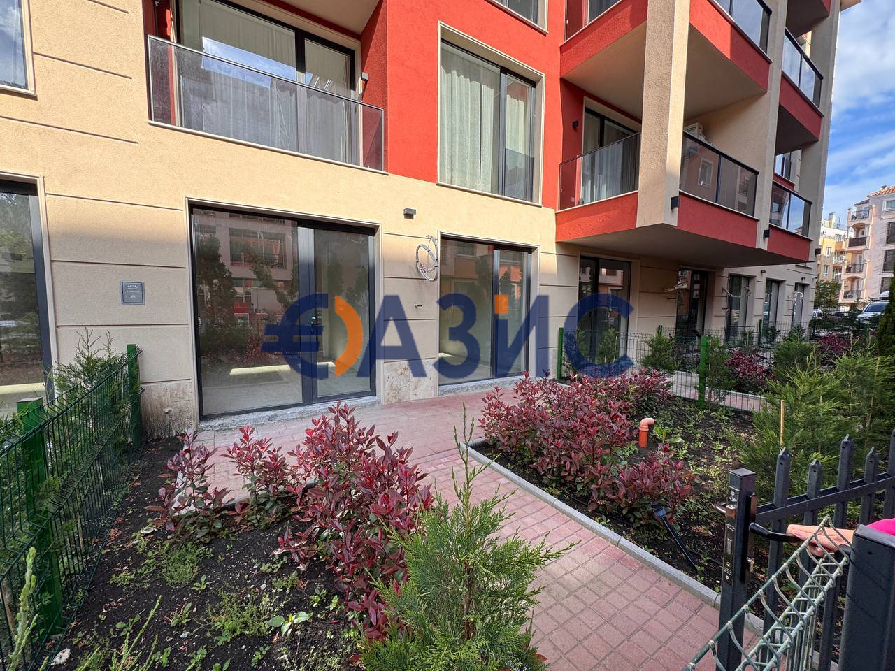Апартаменты на Солнечном берегу, Болгария, 78.6 м² - фото 1