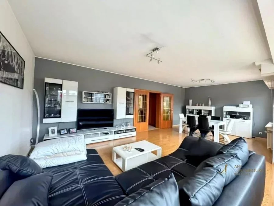 Квартира в Люксембурге, Люксембург, 98 м² - фото 1