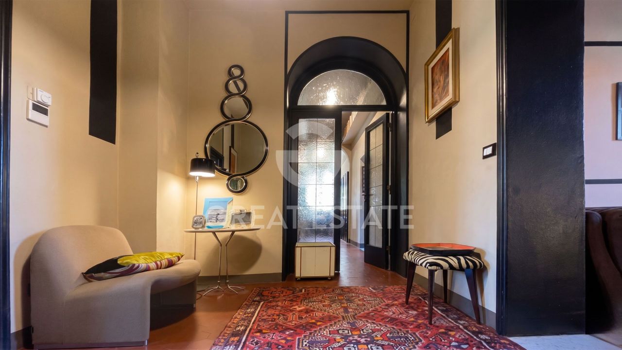 Апартаменты в Ареццо, Италия, 181 м² - фото 1