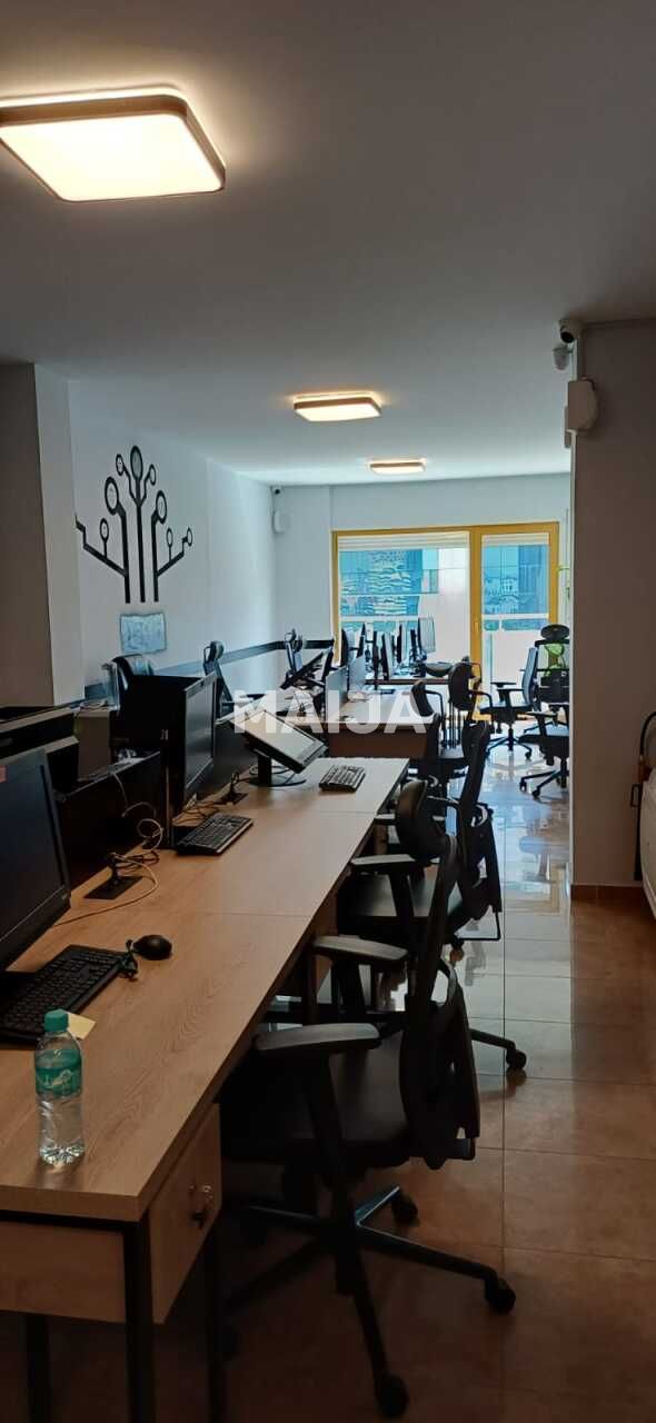 Офис в Тиране, Албания, 150 м² - фото 3