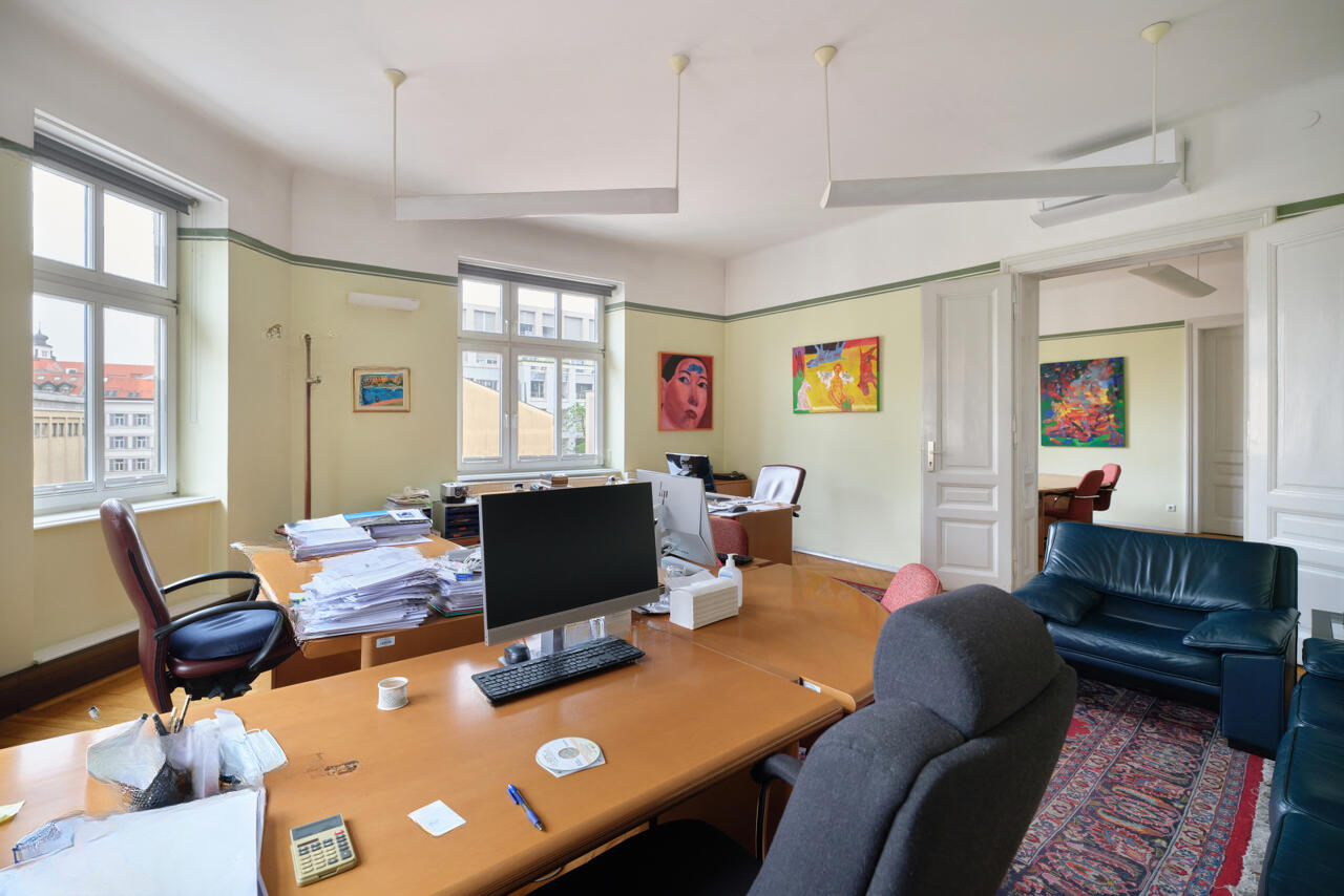 Офис в Любляне, Словения, 355 м² - фото 3