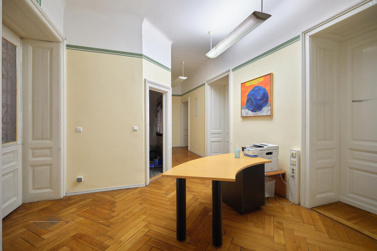 Офис в Любляне, Словения, 355 м² - фото 4