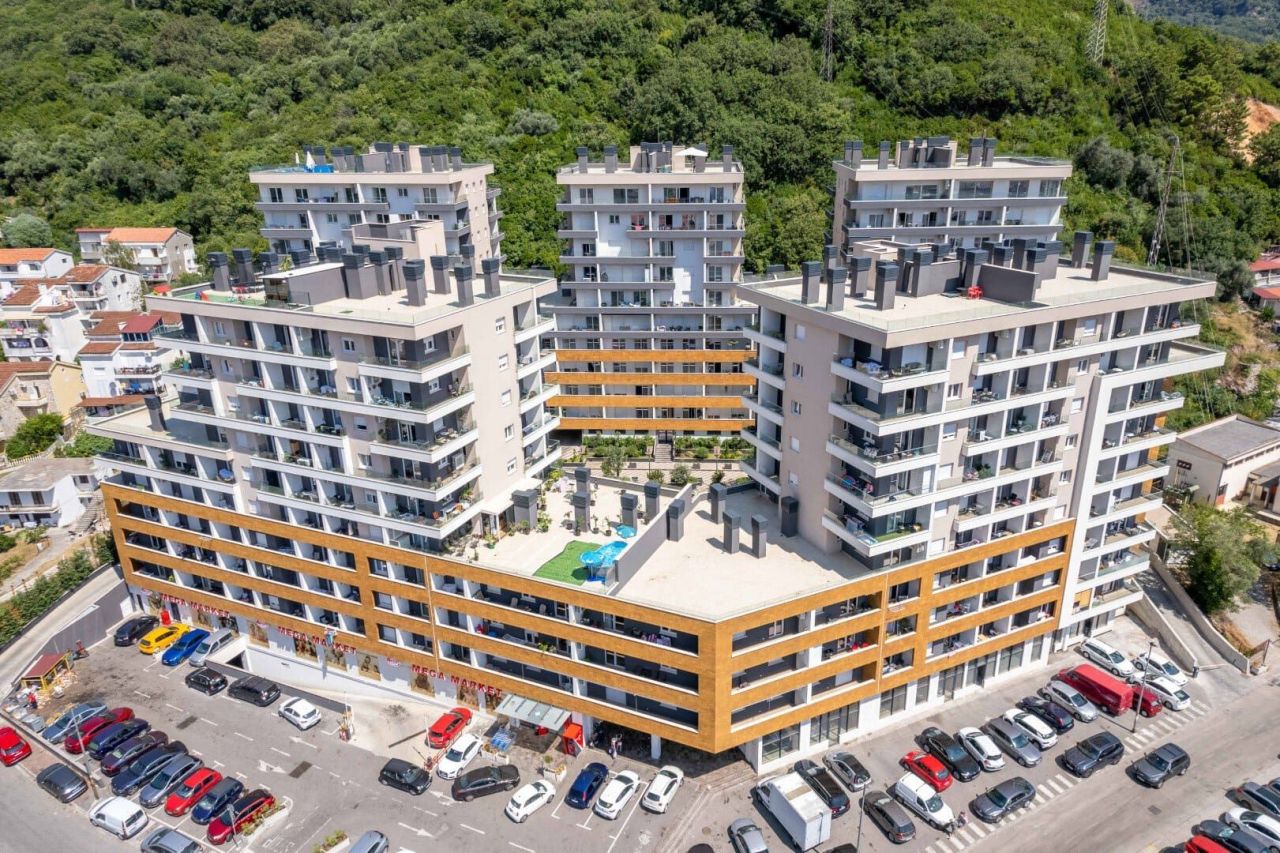 Квартира в Будве, Черногория, 66 м² - фото 1