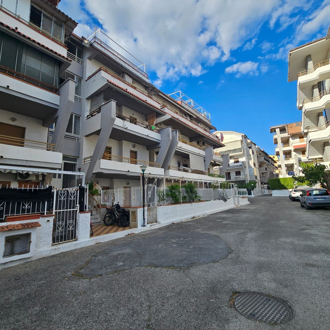 Квартира в Скалее, Италия, 48 м² - фото 1