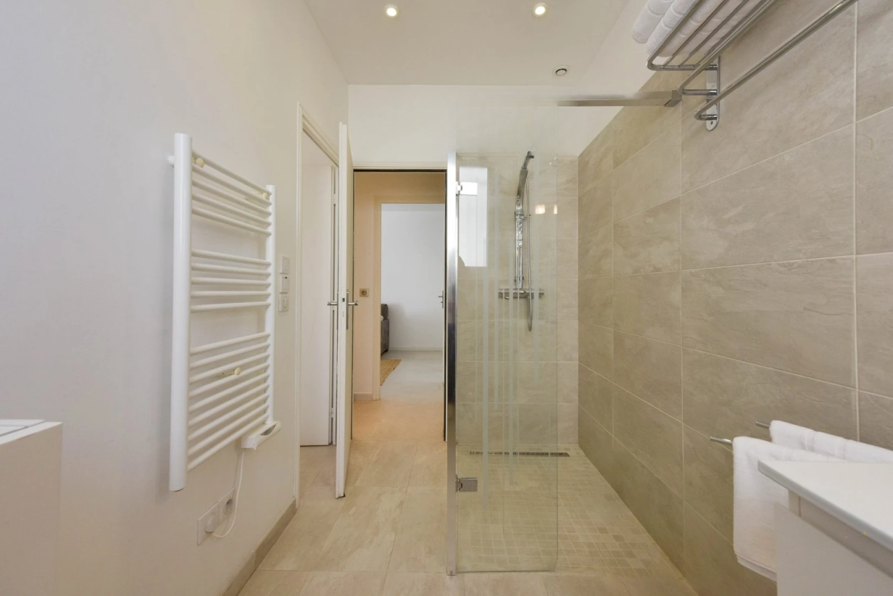 Квартира в Каннах, Франция, 55 м² - фото 14
