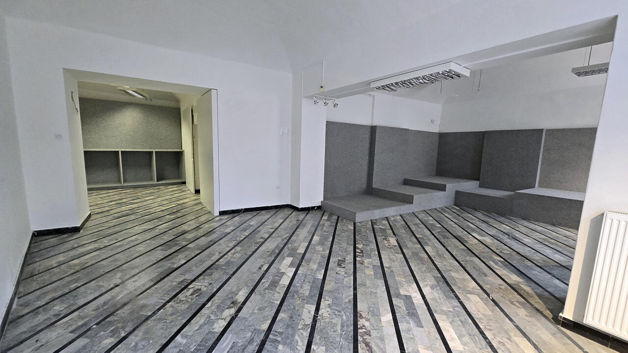 Офис в Любляне, Словения, 96 м² - фото 1